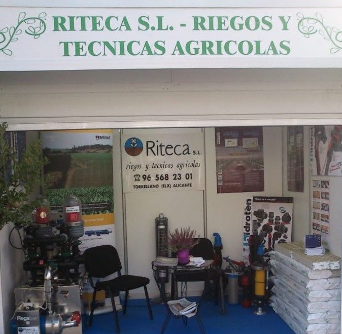 Stand de Riteca S.L. Riegos y Técnicas Agrícolas en una feria del sector